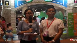 2015年新華集團(tuán)少兒館負(fù)責(zé)人接受畢加展覽采訪(fǎng)