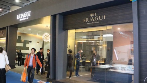 華桂家具接受畢加展覽采訪，亮相廣州家具展